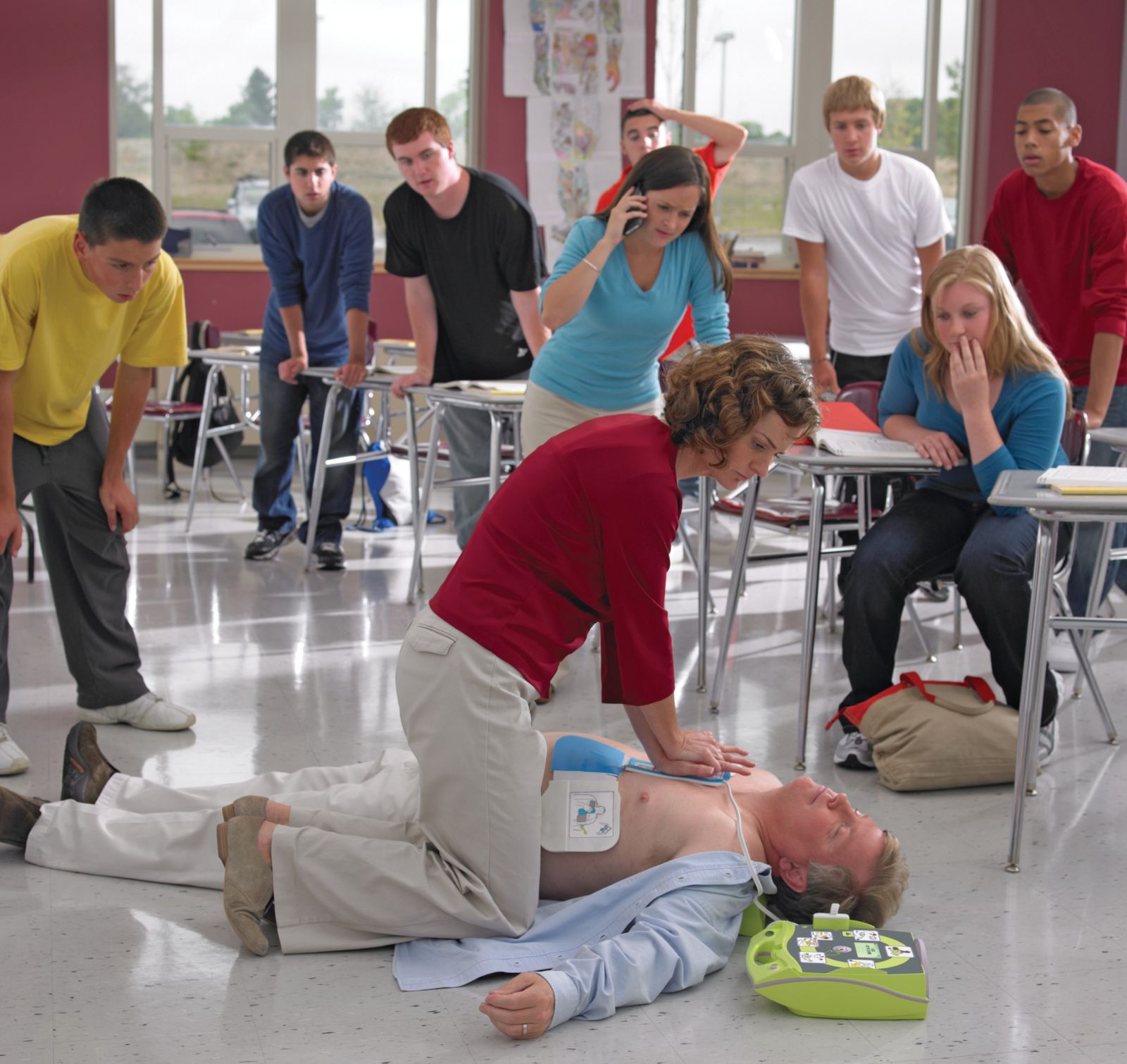 AED response in a New Zealand school